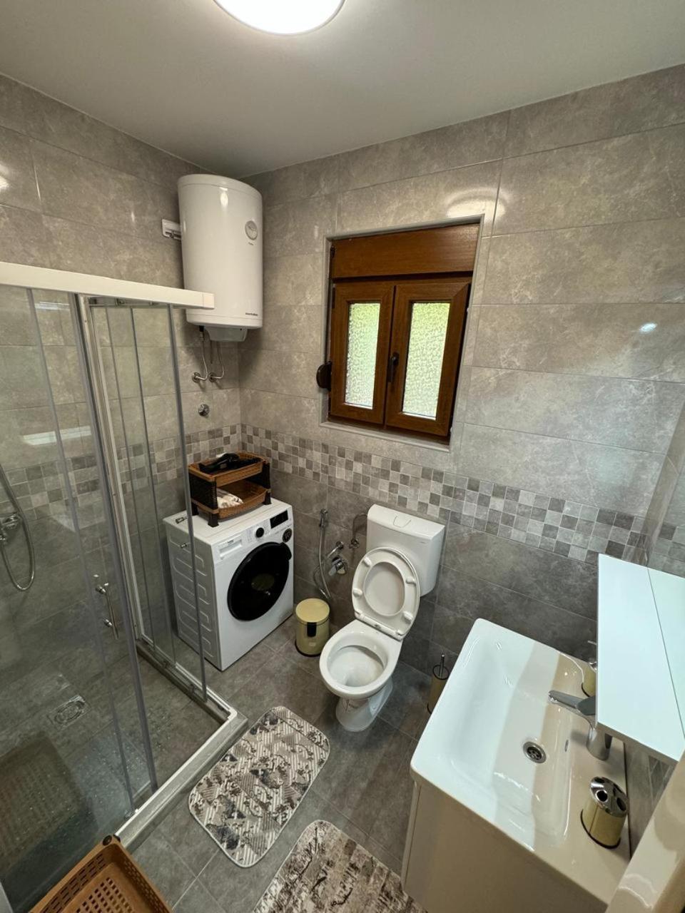 Apartment Vento Di Bocche III Котор Екстер'єр фото
